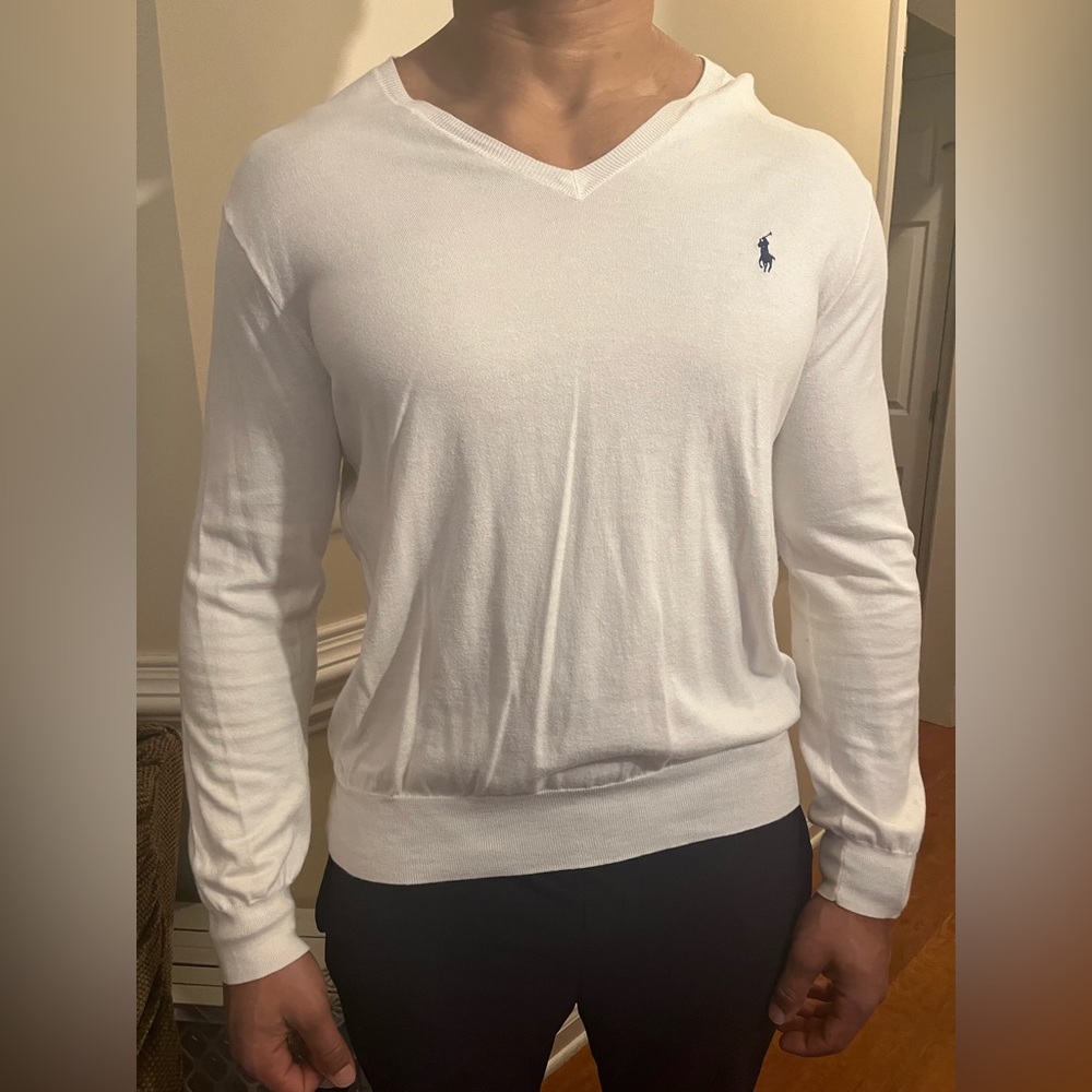 Men’s Ralph Lauren v neck sweater